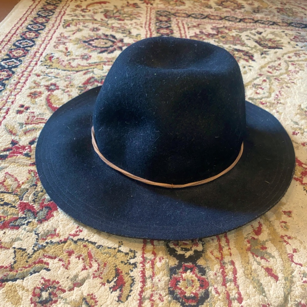 Black felt hat